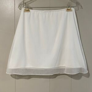 Brandy Melville White Mini Skirt Women’s Size 2 (Fits XS/S)